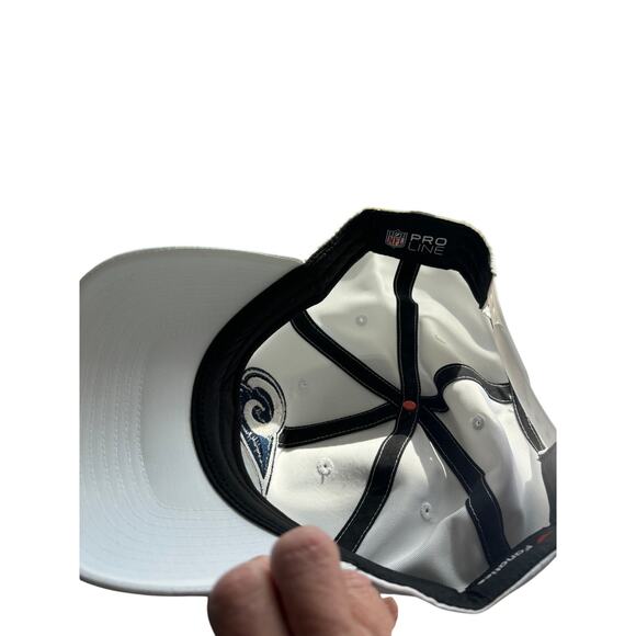 NWOT-Official NFL Rams Snapback Pro-line cap - Picture 4 of 4